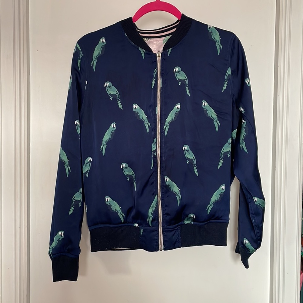 American Eagle reversible tropical parrot and fruit, floral bomber jacket - Picture 4 of 8